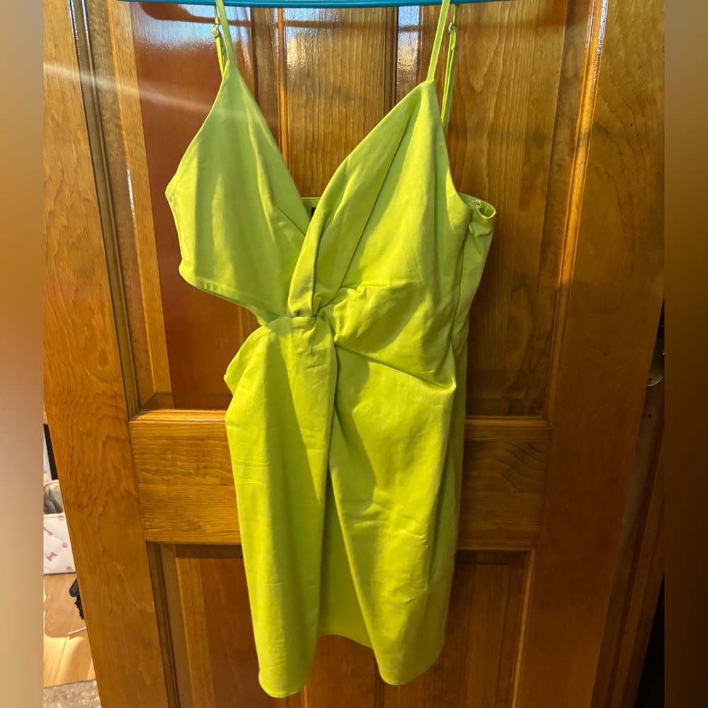 zara green dress